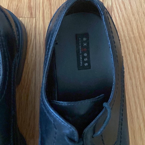 Axcess Men’s “Bleeker Black”Leather Shoes - Picture 5 of 12